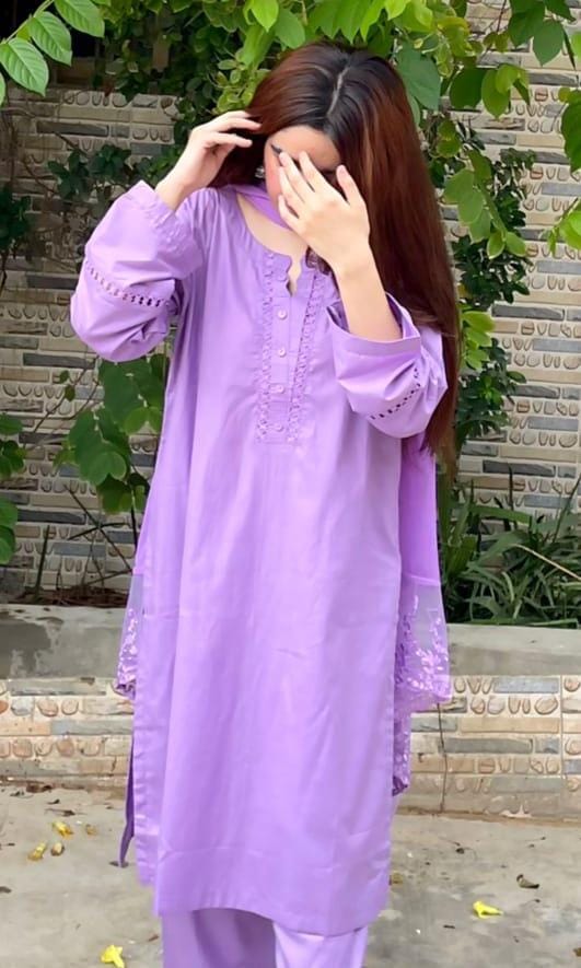 Monochrome solid Elegant by Cucucollection