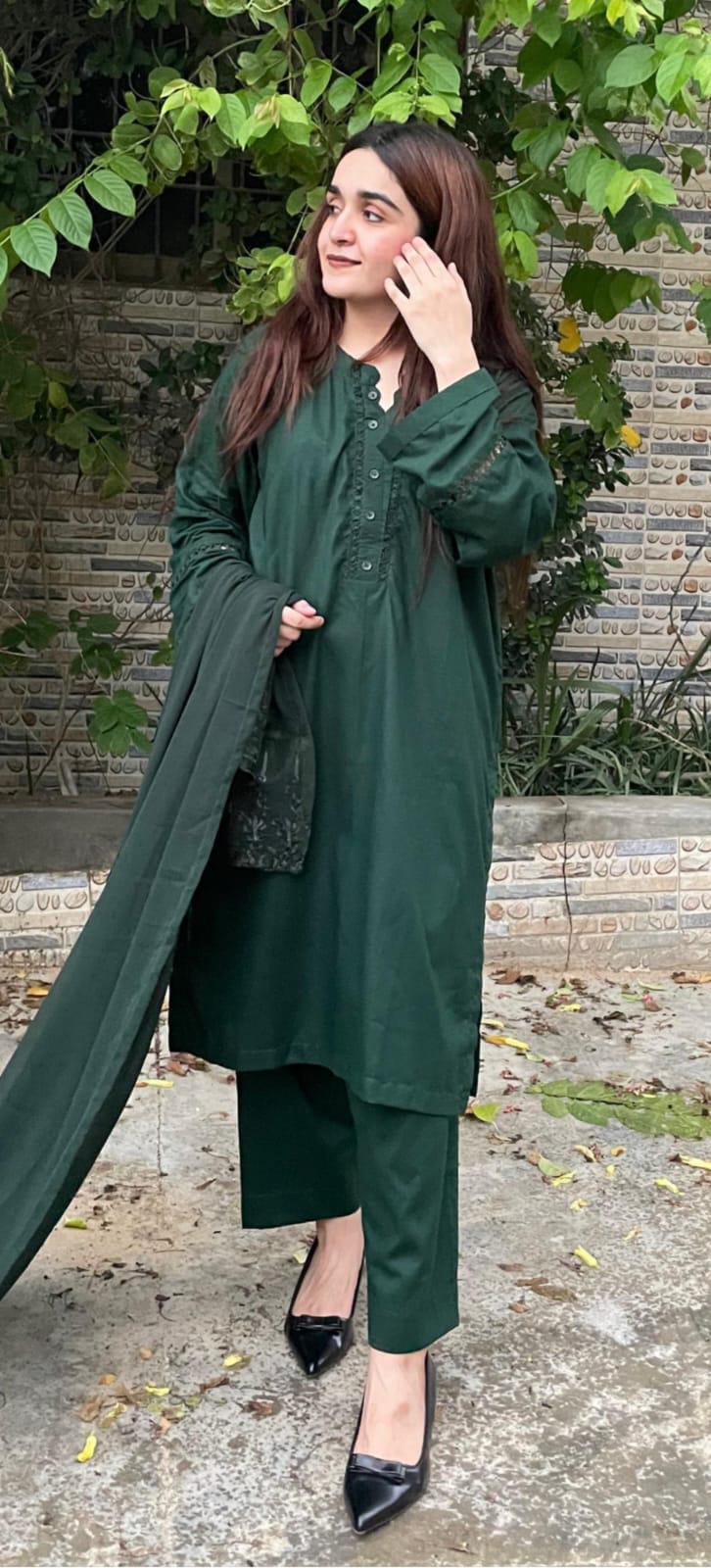 Monochrome solid Elegant by Cucucollection