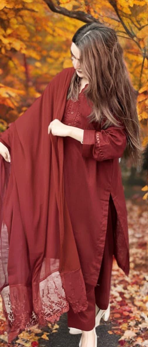 Monochrome solid Elegant by Cucucollection