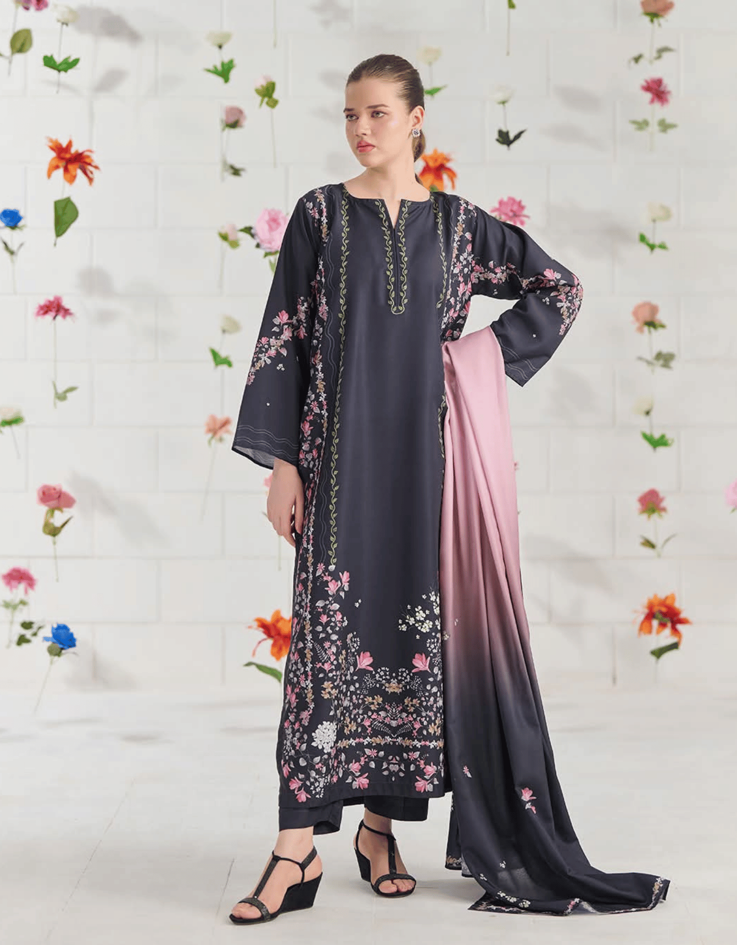 3PC Bana Dora Swiss Lawn – Summer Suit